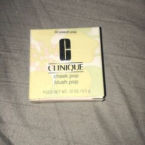 Clinique cheek pop blush in peach pop.